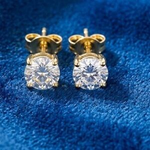 NWT Moissanite Stud Earrings - 2ctw 18k Gold Plated with GRA. MSRP $200